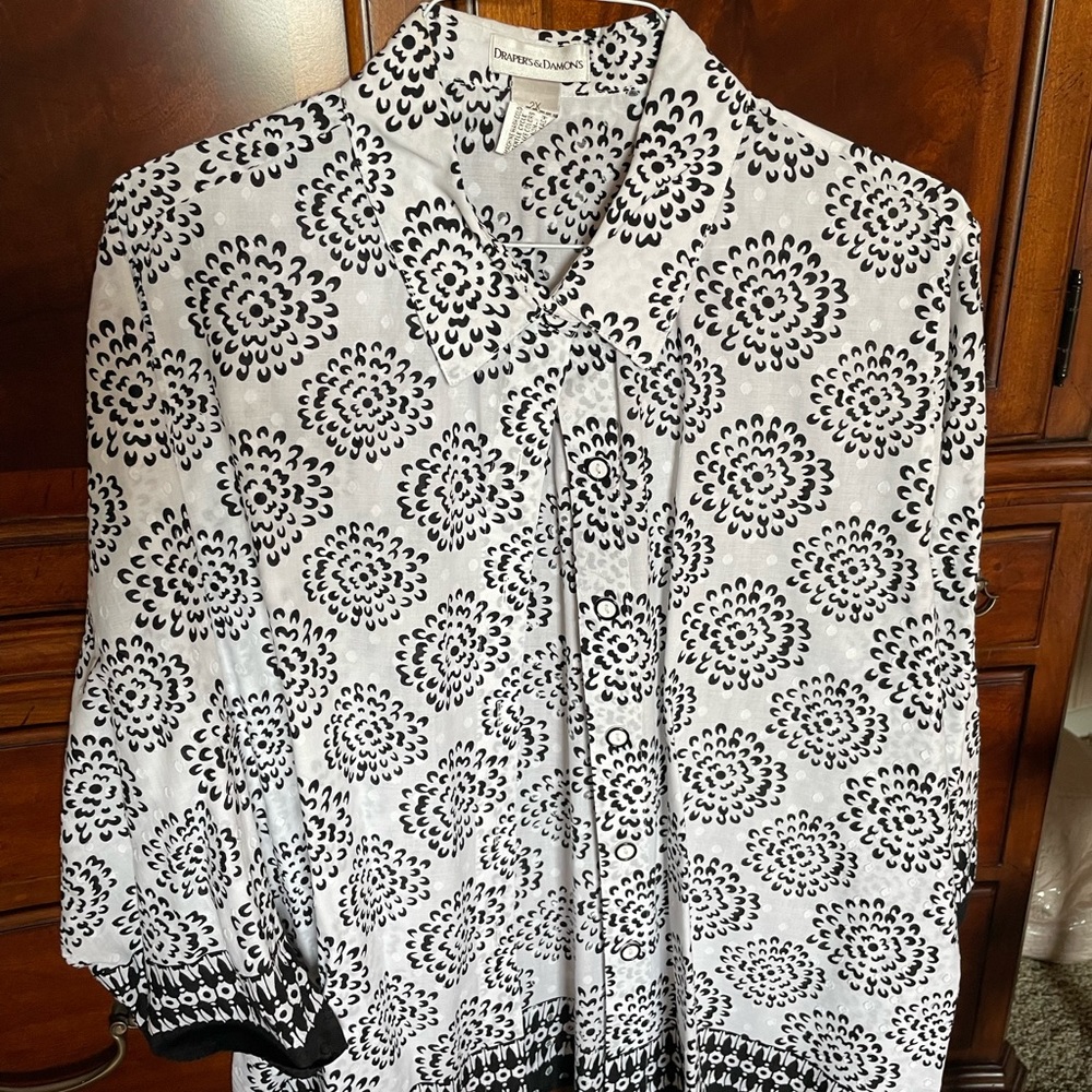 Draper’s & Damon’s blouse size 2X